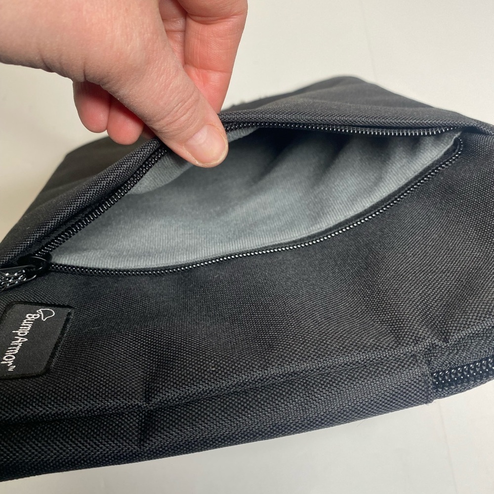 Bump Armor Protective Carrying Case Tablet 9.5x13 - Picture 3 of 10